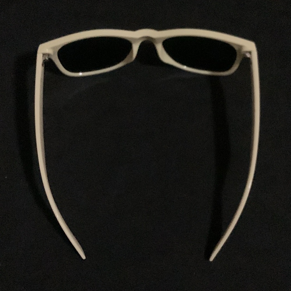 Taylor Swift 1989 Taylor’s Version Sunglasses New - Picture 4 of 10